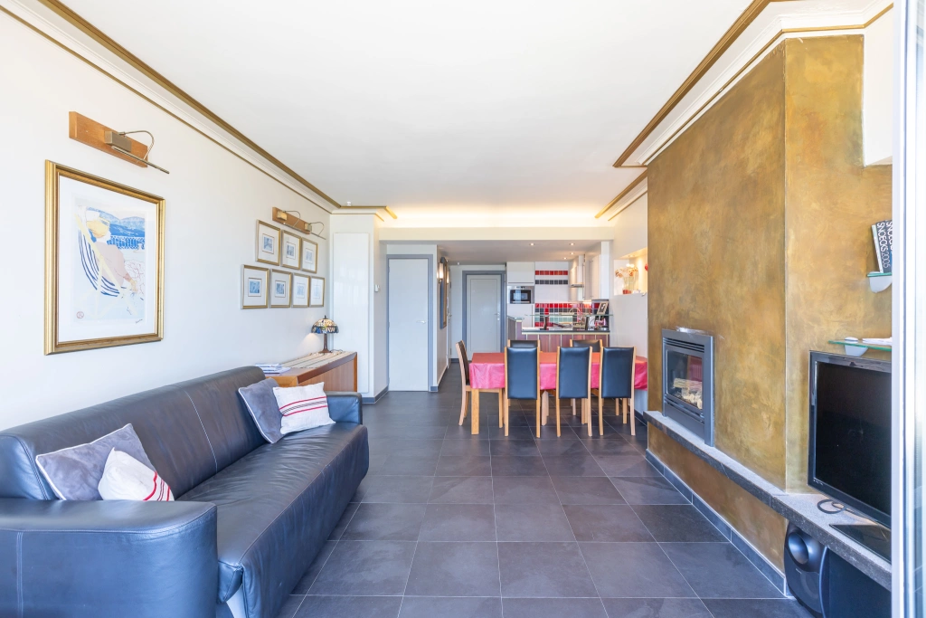 Appartement à Romanza / 0102