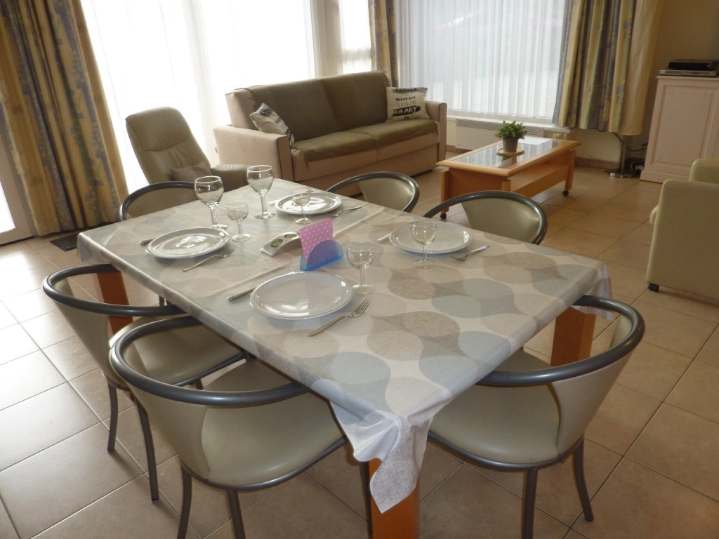 Appartement à Albert Elisabeth / 1