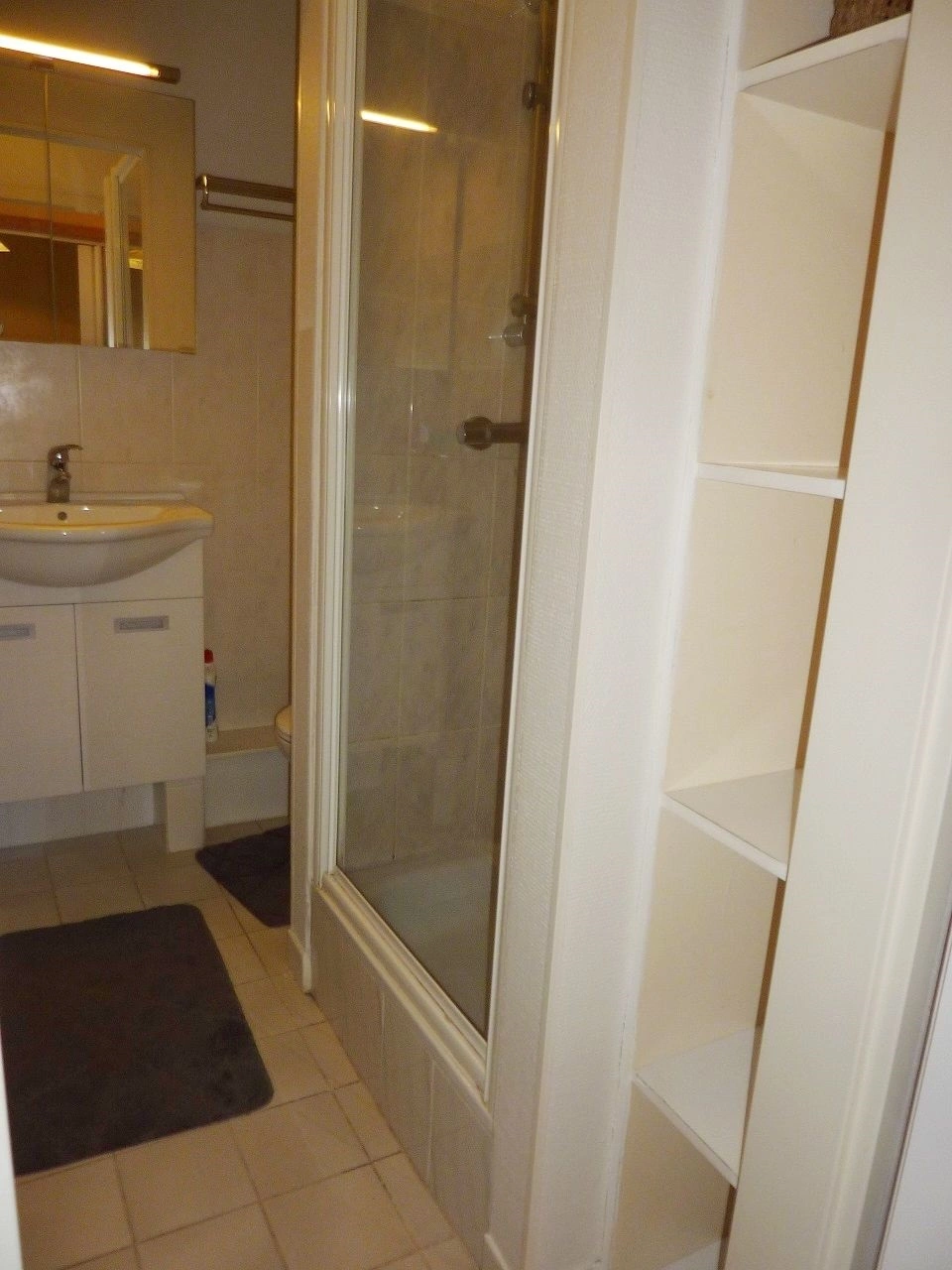 Appartement à Albert Elisabeth / 1