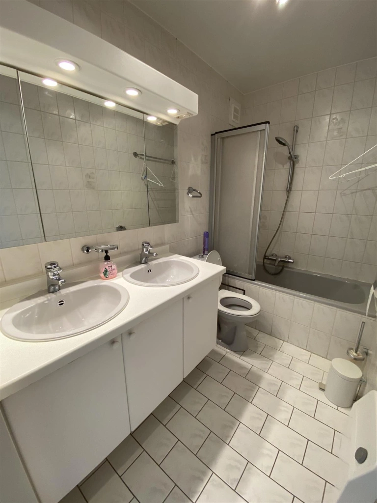 Appartement à LINDBERGH / B7