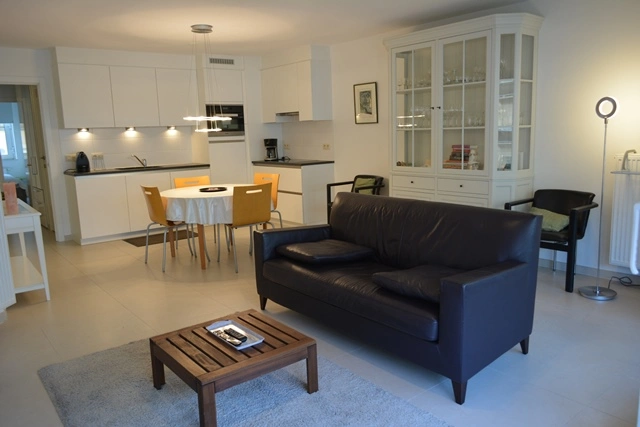 Appartement à QUEENS AVENUE / 0203