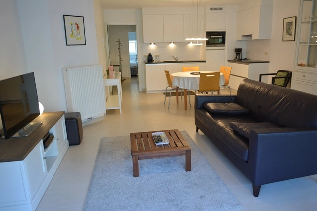 Appartement à QUEENS AVENUE / 0203
