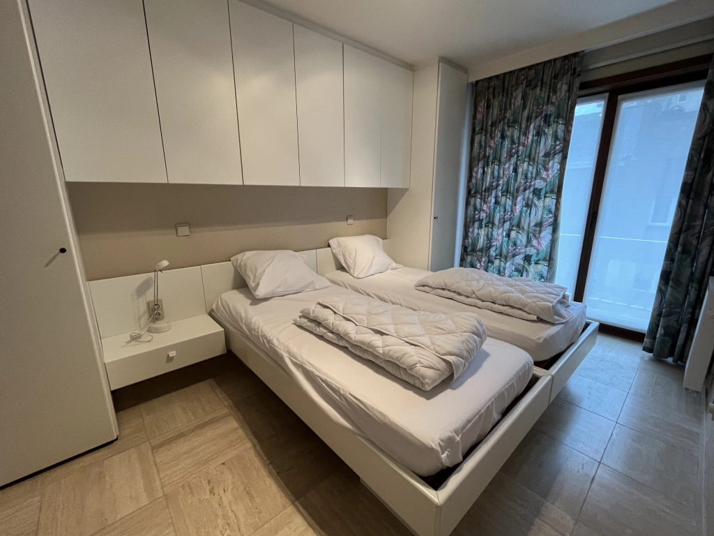 Appartement à RIVIERA / 0201