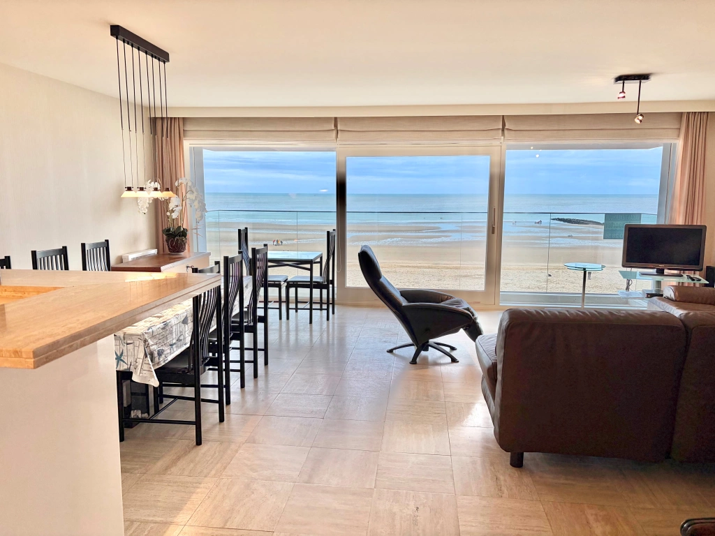 Appartement à RIVIERA / 0201