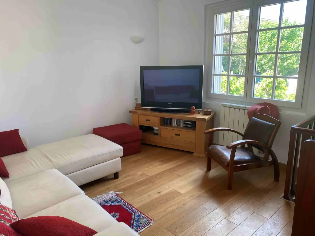 Saint Raphael - villa meublée avec piscine chauffée - location mensuelle (8mois)