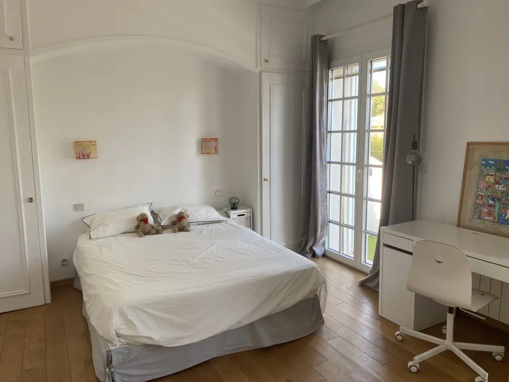 Saint Raphael - villa meublée avec piscine chauffée - location mensuelle (8mois)