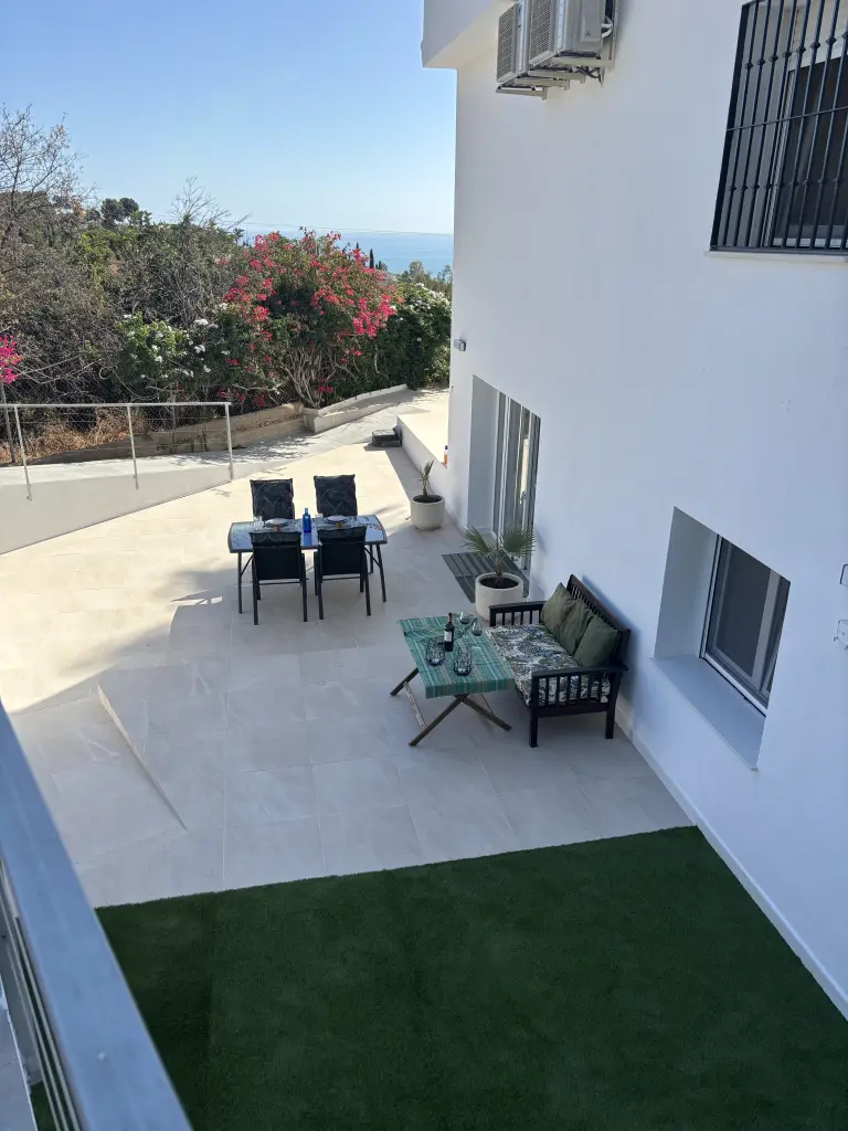 Villa Palmera Luxe Relaxe Benalmadena Malaga Digital Nomad