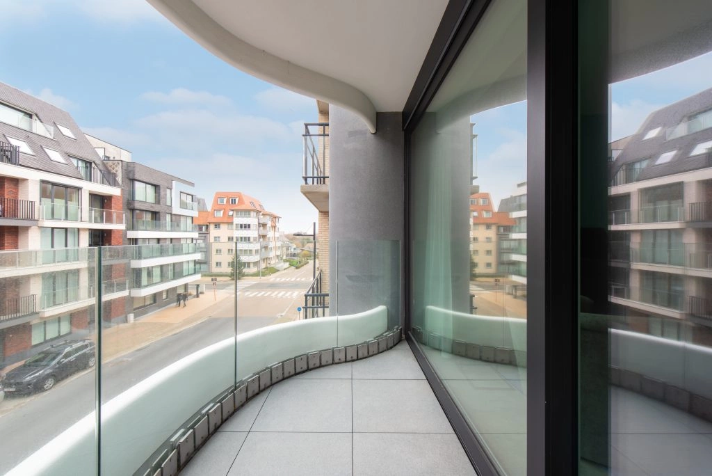 Appartement à LE PARIS / LE PARIS 2A-9/0202