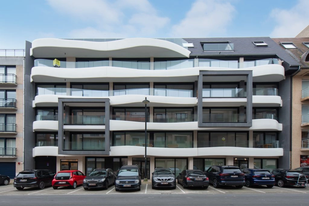 Appartement à LE PARIS / LE PARIS 2A-9/0202