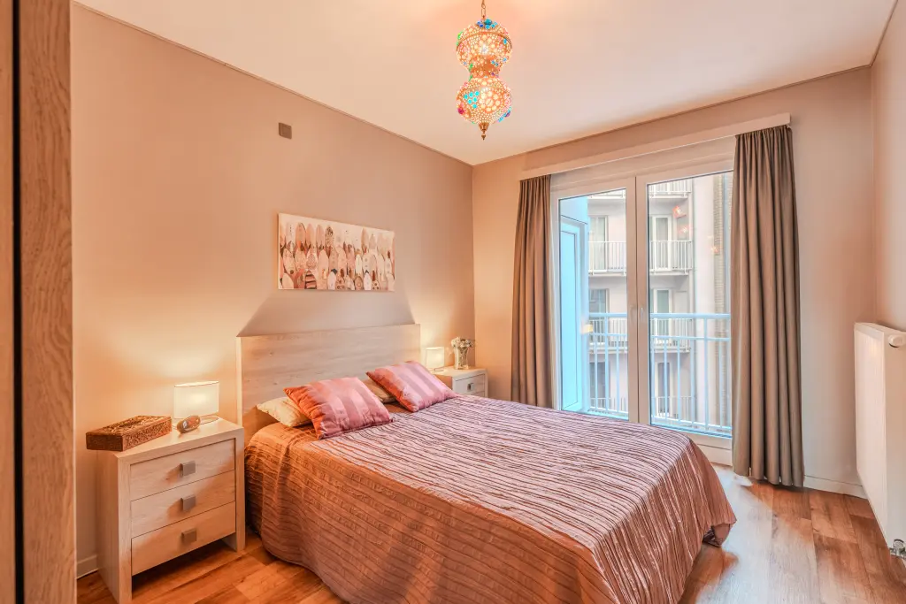 Mooi appartement met zeezicht en strandcabine nabij het casino