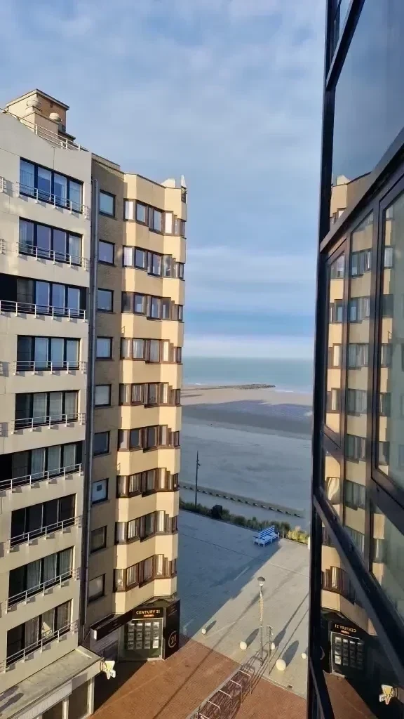  À LOUER – Superbe appartement vue mer – Westende-Bain (coin digue)