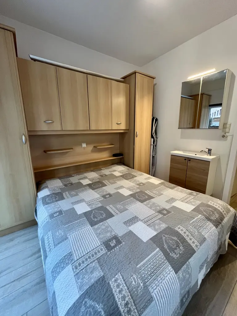 Grand appart 2ch 6p de 75m2 avec très grde terrass