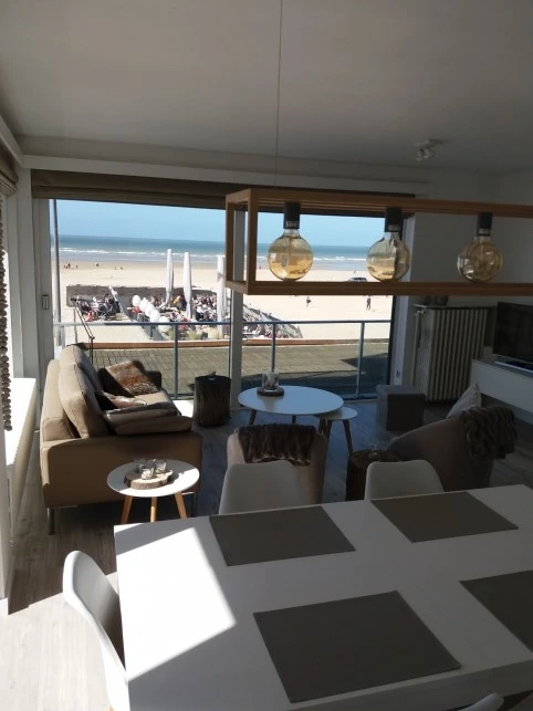 Superbe appartement rénové  vue sur mer