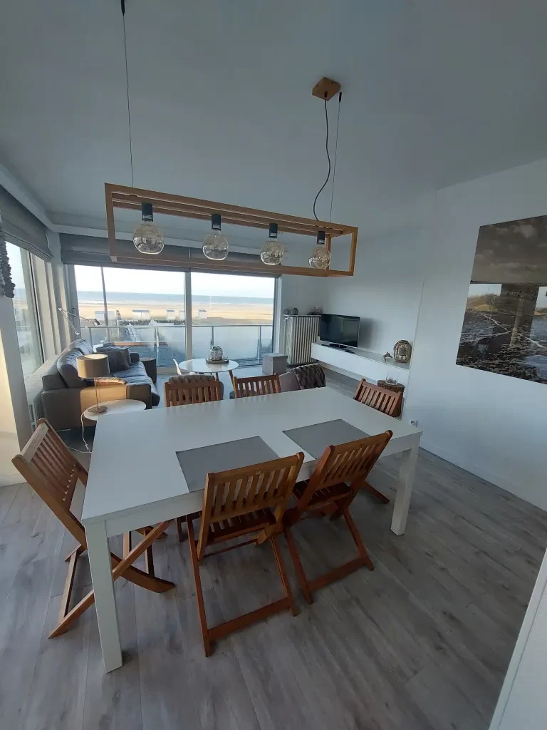Superbe appartement rénové  vue sur mer