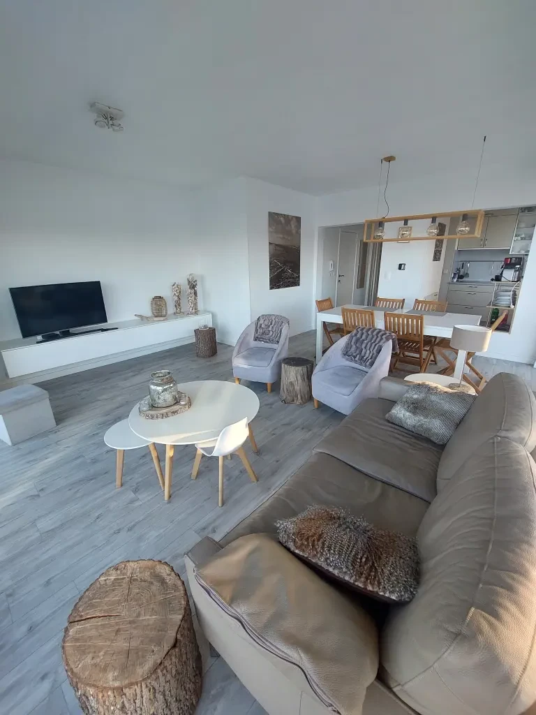 Superbe appartement rénové  vue sur mer