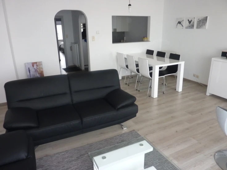 Appartement rénové 2 chambres (6 p) avec de belles vues sur la mer!
